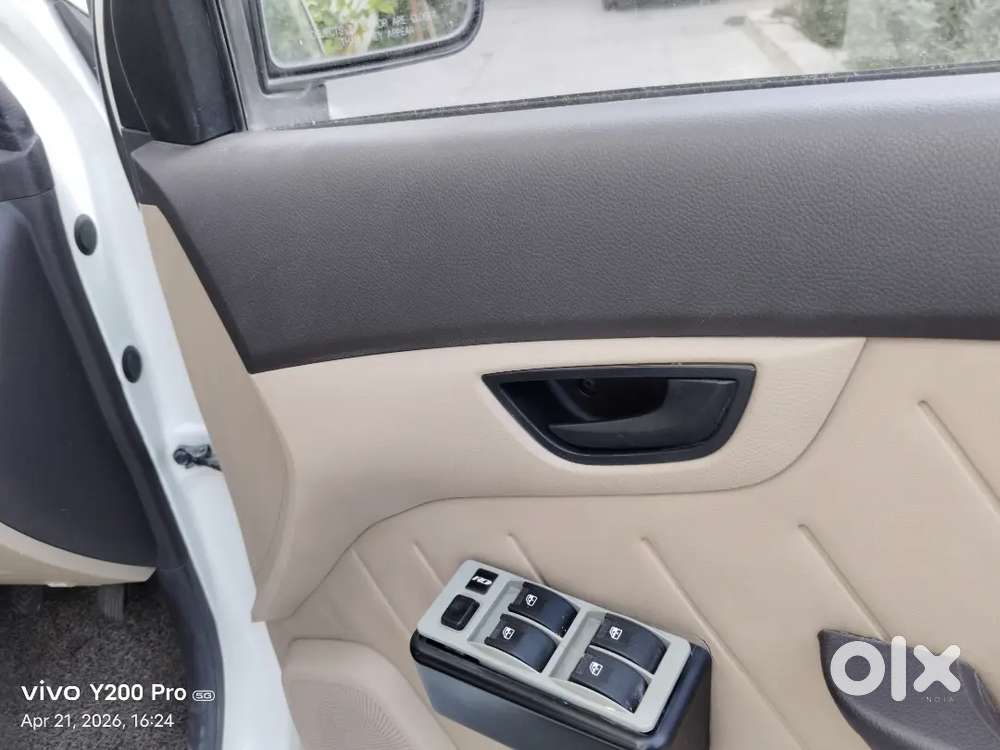 Hyundai Eon 2012 Lpg 82000 Km Driven