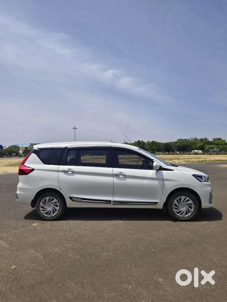 Maruti Suzuki Ertiga Vxi 2024