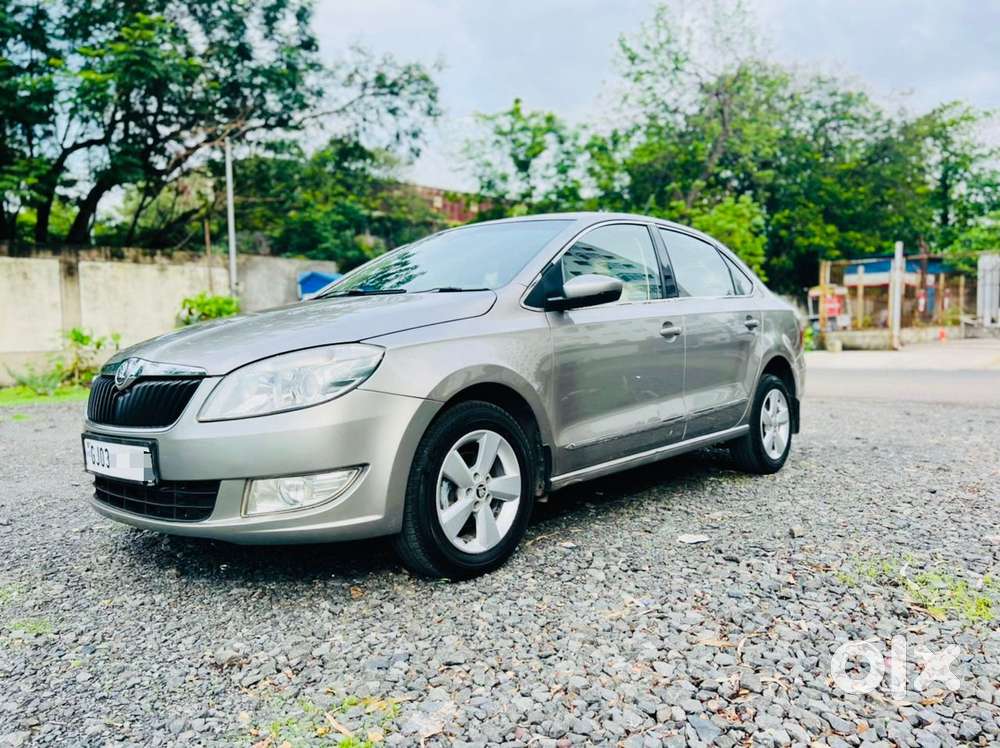 Skoda Rapid [2016-2020] 1.5 Style Plus Tdi At, 2016, Diesel