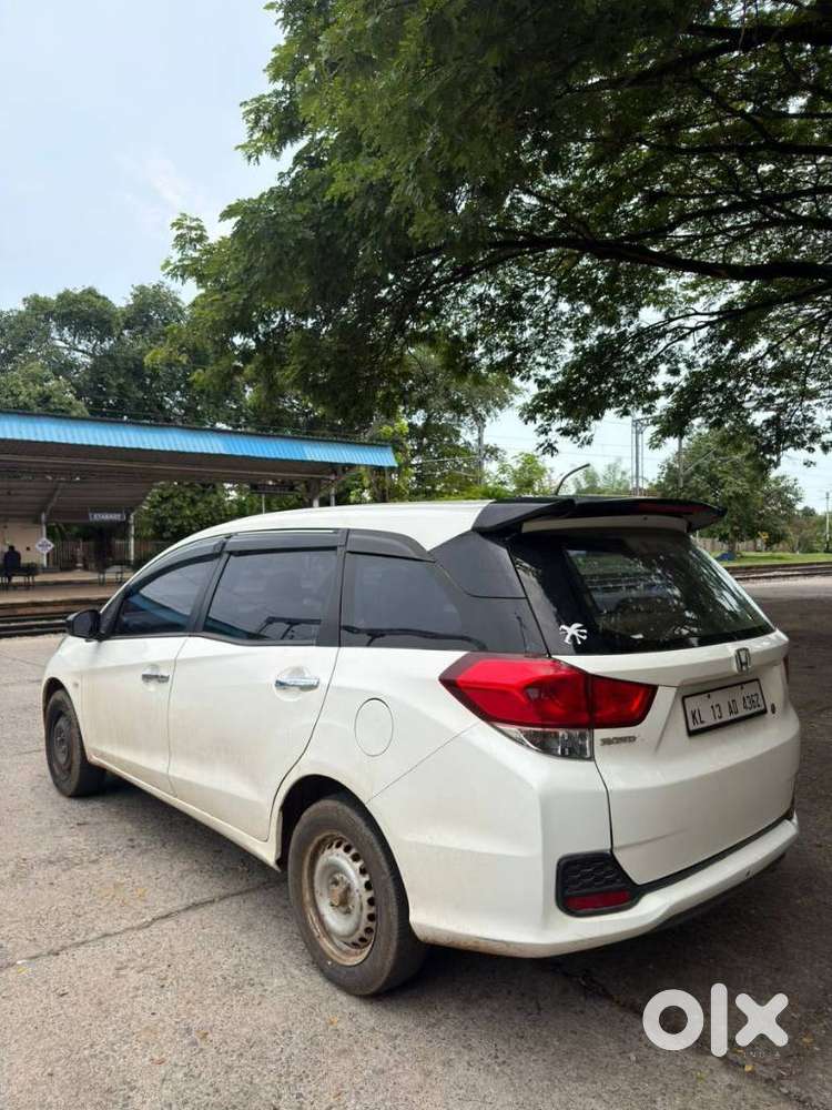 Honda Mobilio 1.5 E I-vtec Mt, 2014, Petrol