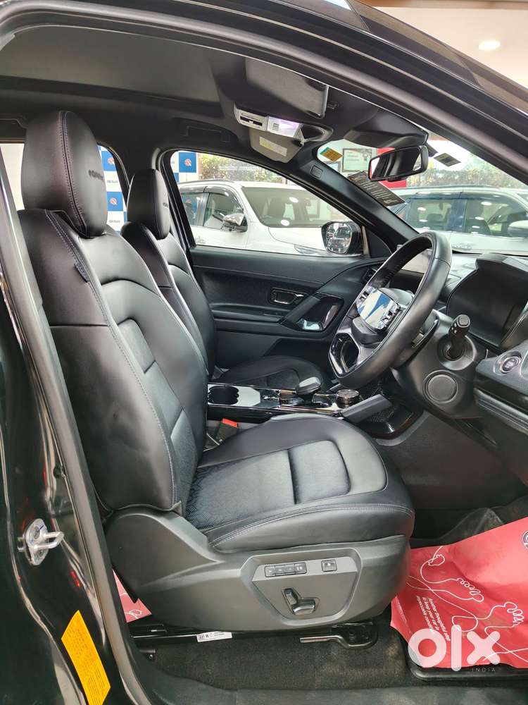 Tata Safari Accomplished Plus Dark Edition, 2024, Diesel