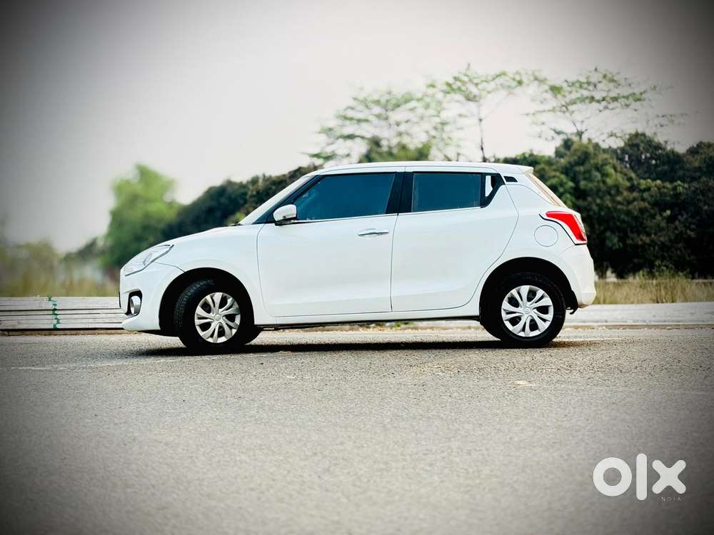 Maruti Suzuki Swift Vxi + Manual, 2020