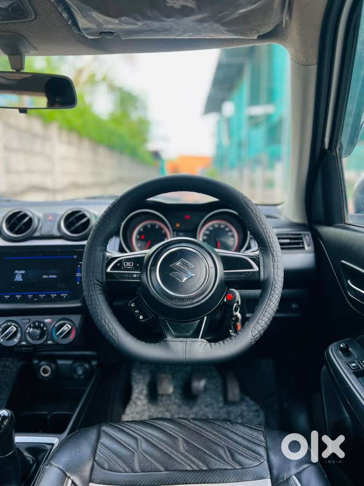 Maruti Suzuki Swift 1.2 Vxi (o), 2021, Petrol