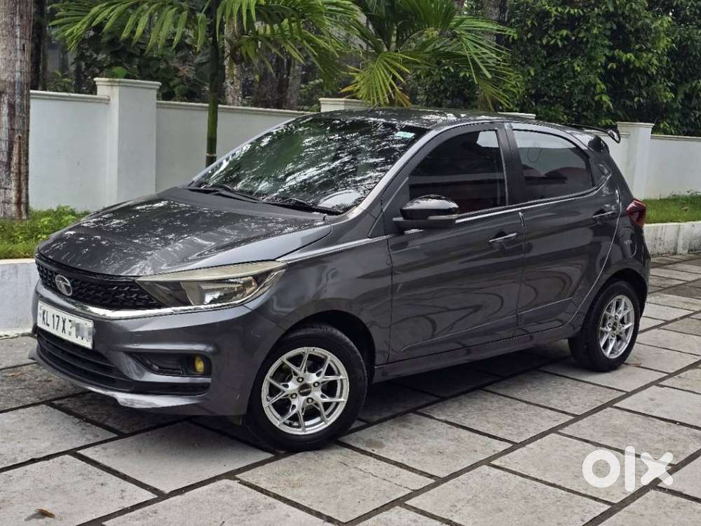 Tata Tiago 1.2 Revotron Xt (o), 2023, Petrol