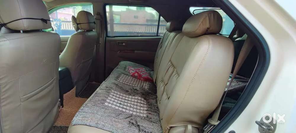 A Well Maintained Fortuner 4*2/4*4