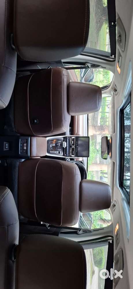 Toyota Innova Hycross 2.0 Zx Hybrid 7 Str, 2024, Petrol