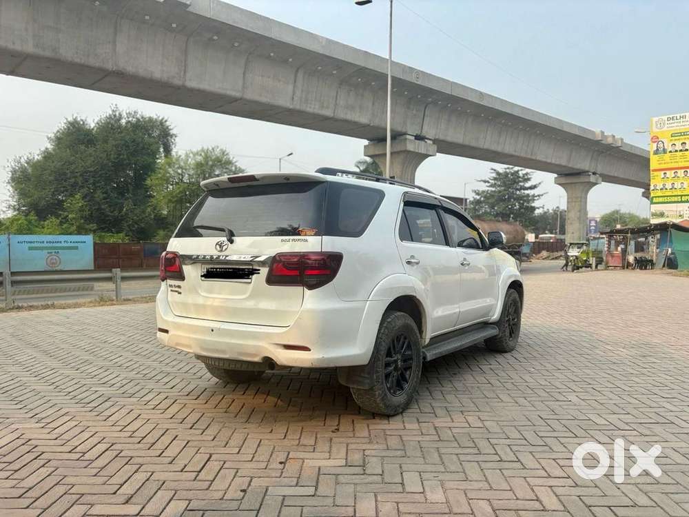 Toyota Fortuner Sportivo 2012