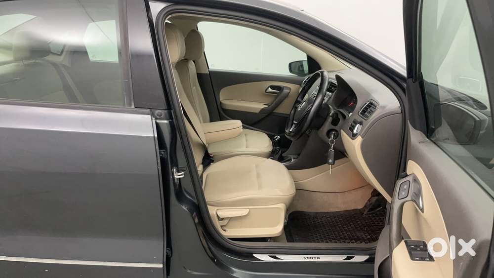 Volkswagen Vento Petrol Highline At, 2022, Petrol