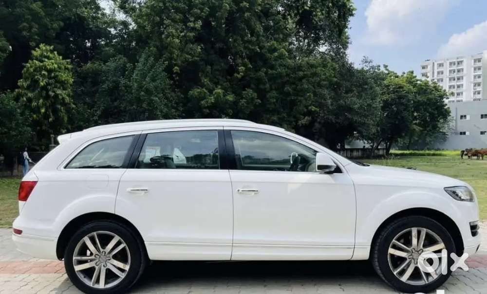 Audi Q7 2011 Diesel 128000 Km Driven