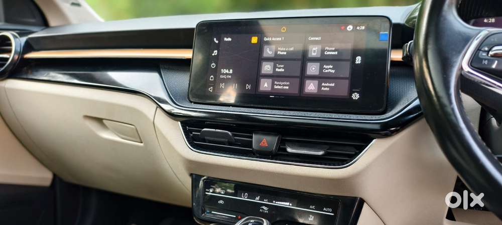 Skoda Slavia 1.5 Tsi Style At, 2022, Petrol