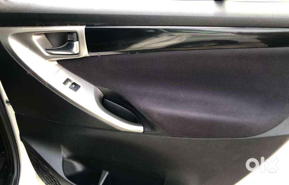 Toyota Innova Crysta [2020-ongoing] 2.4 Vx 7 Str, 2020, Diesel