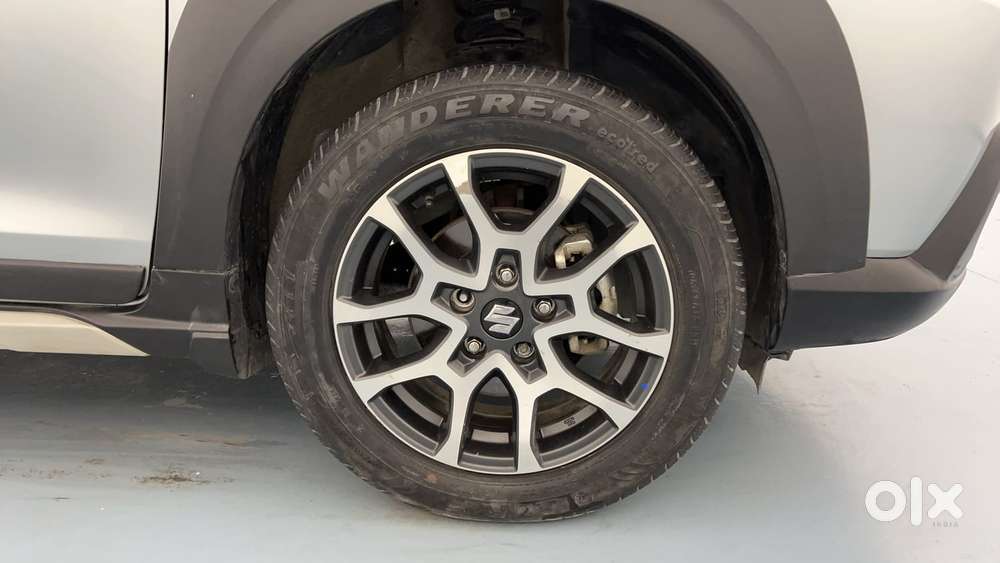 Maruti Suzuki Xl6 1.5 Zeta Mt, 2023, Petrol