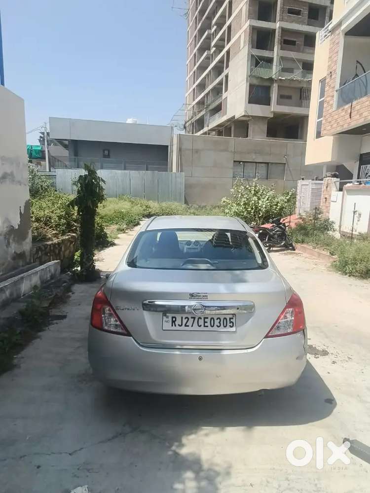 Nissan Sunny 2015 Xe