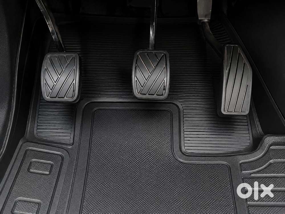 Maruti Suzuki Swift 1.3 Zxi, 2024, Petrol