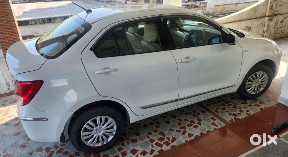 Maruti Suzuki Swift Dzire Vxi(o) Amt, 2018, Petrol