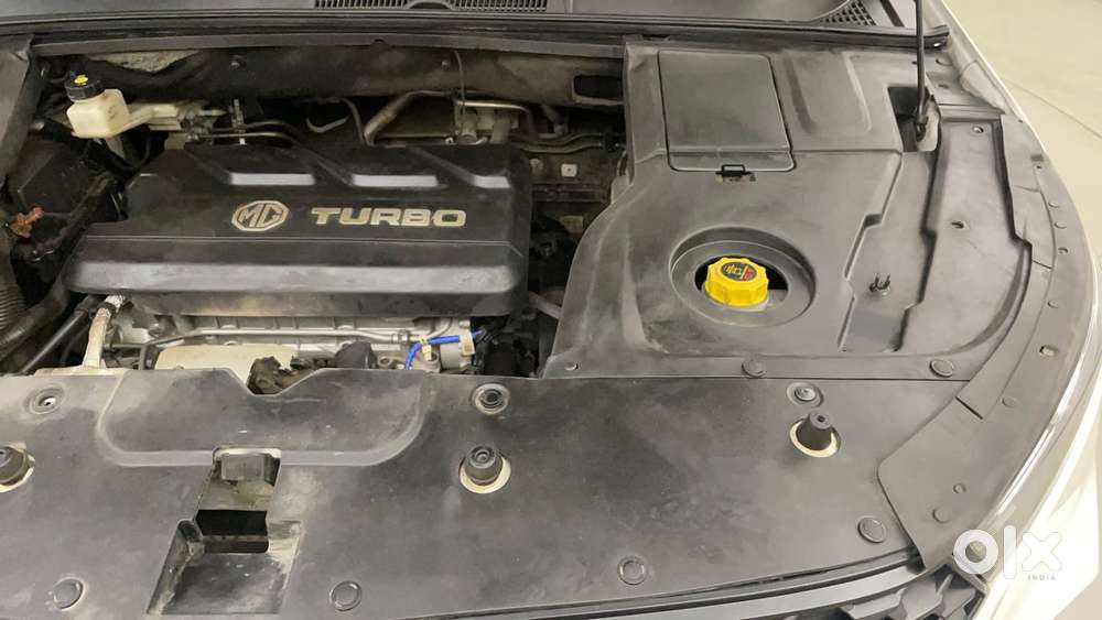 Mg Hector Plus 1.5 Sharp Turbo Cvt 6 Str, 2022, Petrol
