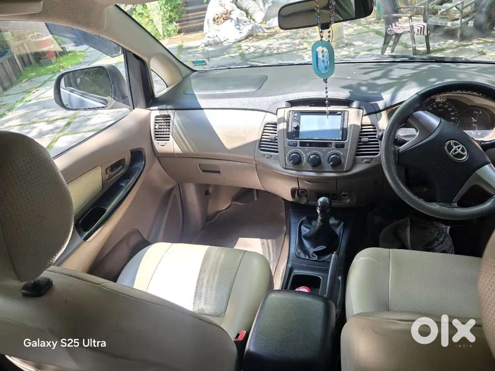 2015 Innova Orginal Kerala Reg