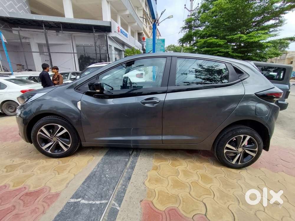 Tata Altroz Xz, 2023, Petrol