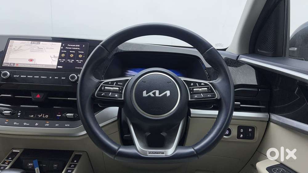 Kia Carens 1.5 Luxury Plus Turbo Dct 7 Str, 2024, Petrol