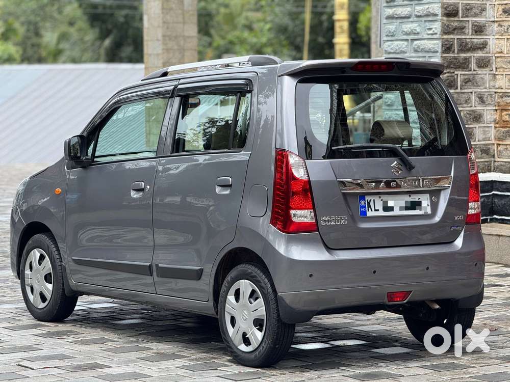 Maruti Suzuki Wagon R Vxi Amt1.2, 2016, Petrol