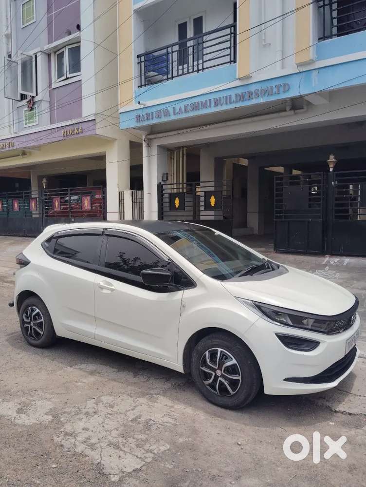 Tata Altroz 1.2 Xe 2023 Petrol Manual