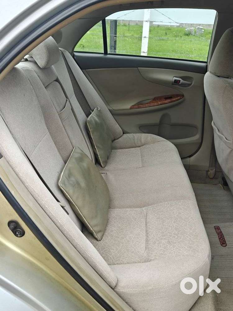 Toyota Corolla Altis G, 2010, Petrol