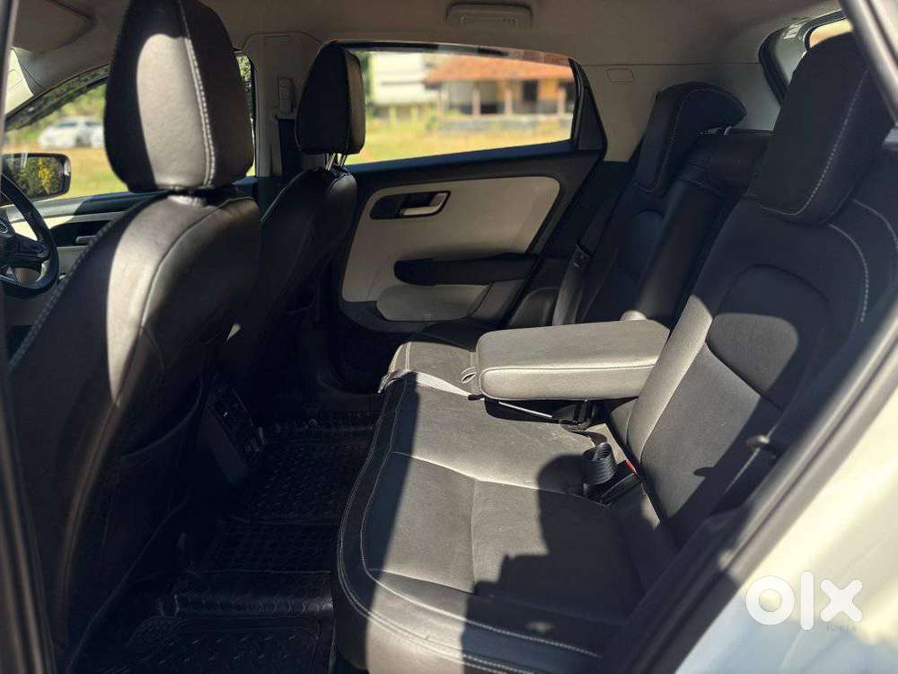 Tata Altroz 1.2 Xza Petrol Dct, 2023, Petrol