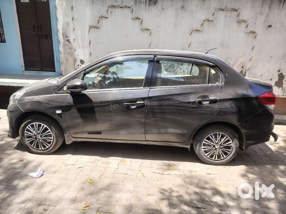 Honda Amaze 2015 Petrol Well Maintained