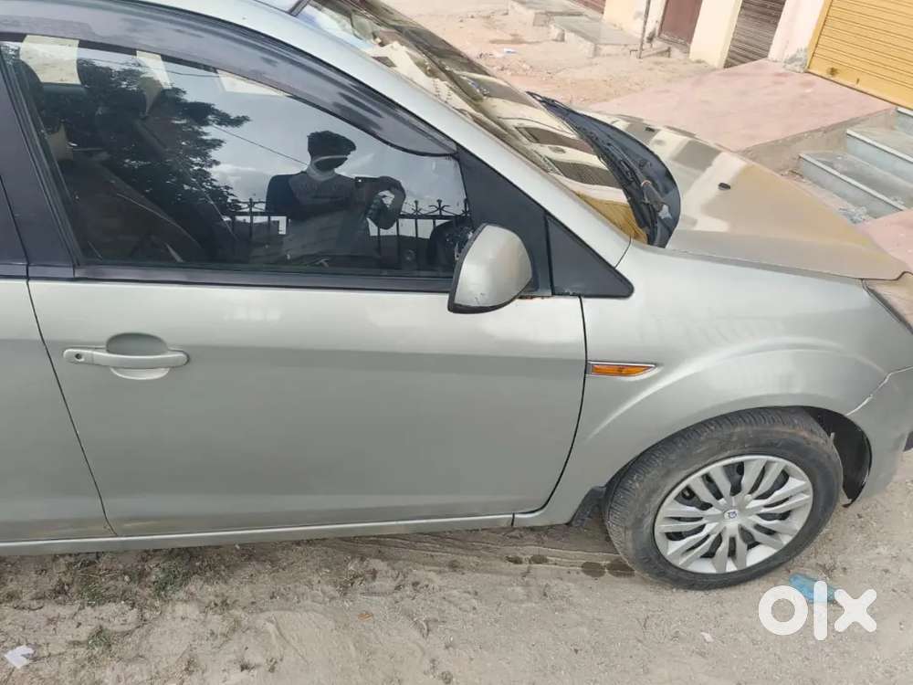 Ford Figo 1.2 Petrol Manual 2011