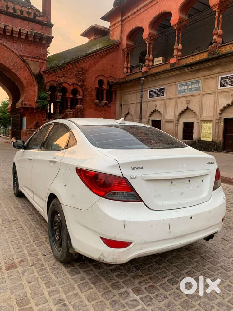 Hyundai Verna Petrol 2012