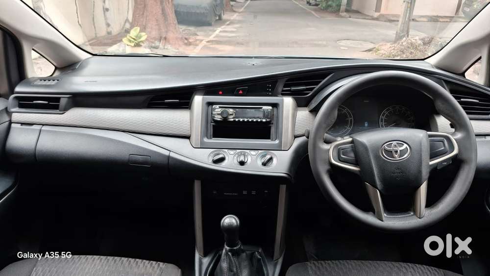 Toyota Innova Crysta 2.4 Gx Mt 8s, 2016, Diesel