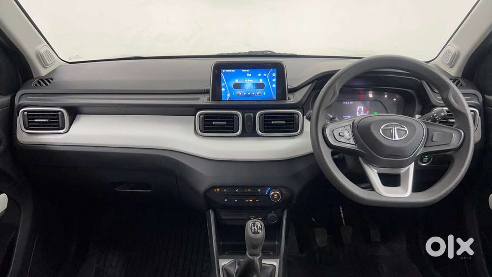 Tata Punch Accomplished Dazzle Sunroof Cng, 2023, Cng & Hybrids