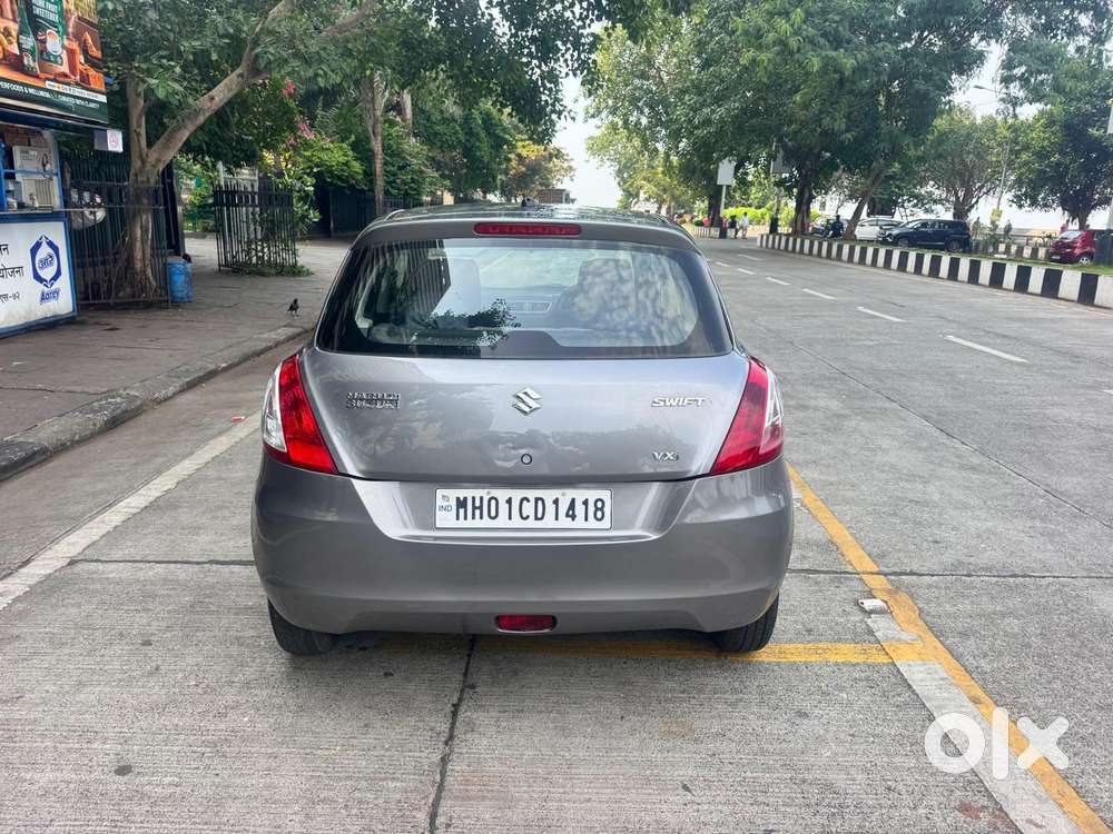 Maruti Suzuki Swift Vxi Abs Bsiv, 2015, Petrol