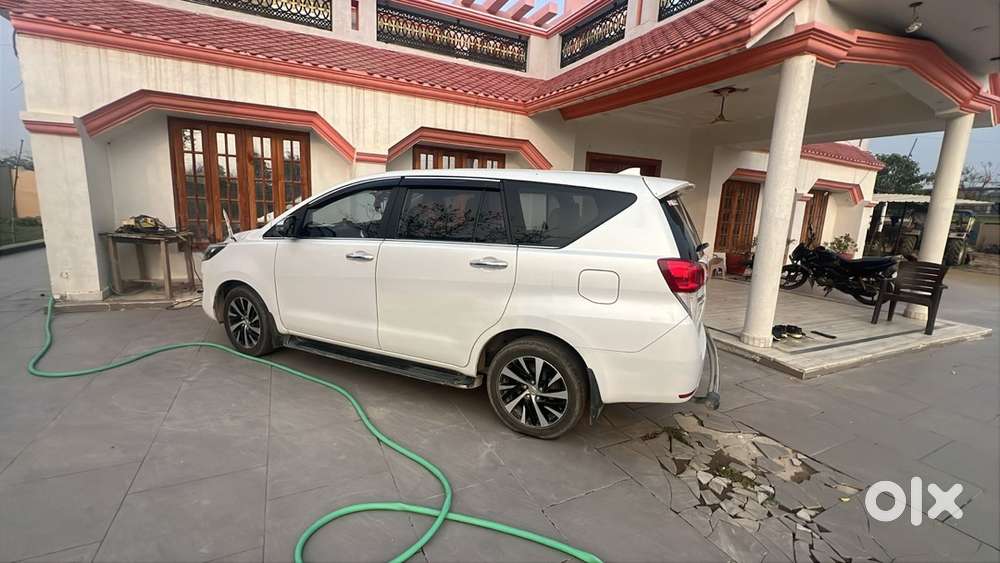 Top Model Toyota Innova Crysta 2023 Diesel Manual