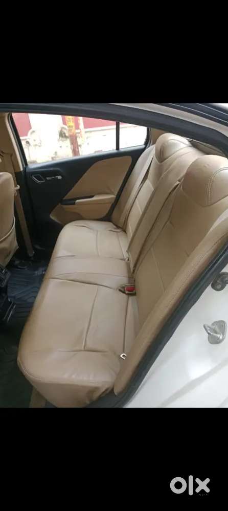 Honda City Model 2017 Petrol Cars Onwer First 67000,km
Very Condition