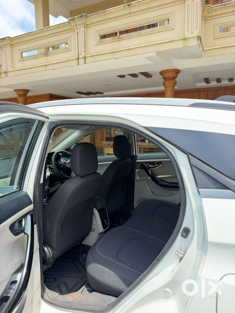 Tata Nexon 1.2 Revotron Xz Plus (s), 2020, Petrol