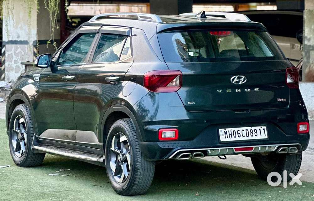 Hyundai Venue Sx+ At, 2021, Petrol