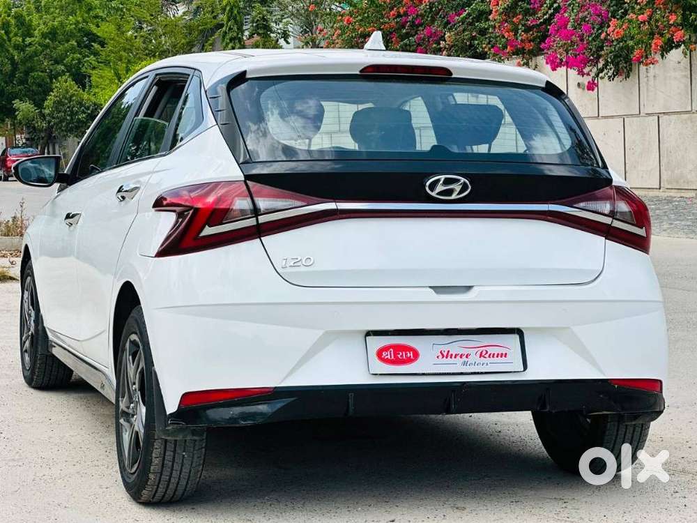 Hyundai I20 Sportz 1.2 Mt, 2023, Petrol