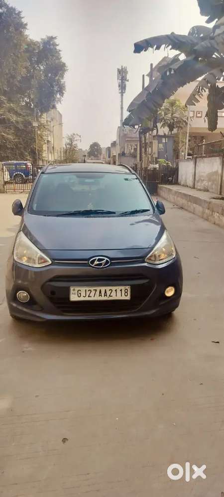 Hyundai Grand I10 2013 Petrol Well Maintained