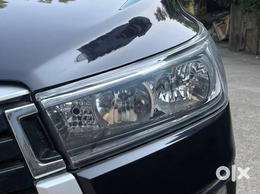 Toyota Innova Crysta