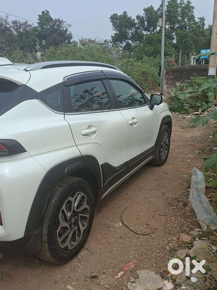 Maruti Suzuki Fronx Alpha 1.0l Turbo 6 At, 2023, Petrol