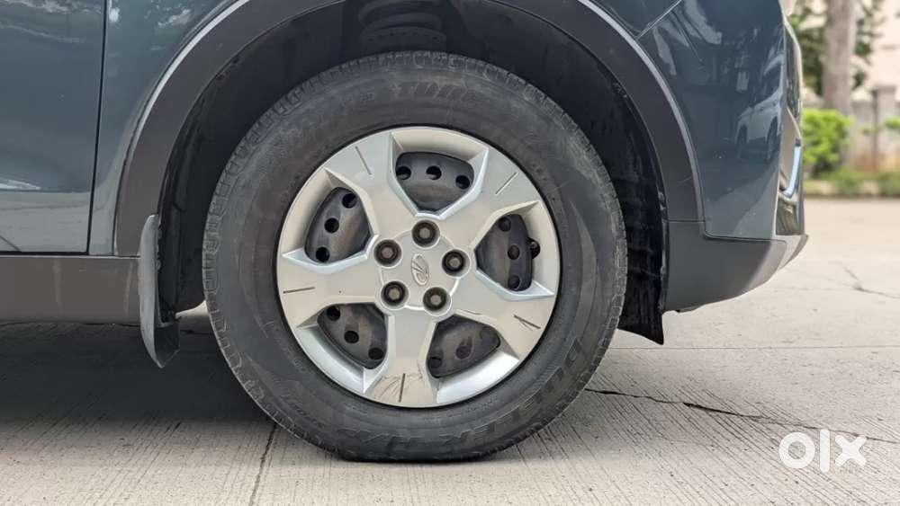 Mahindra Xuv300 1.2 W6 Amt Petrol, 2021, Petrol