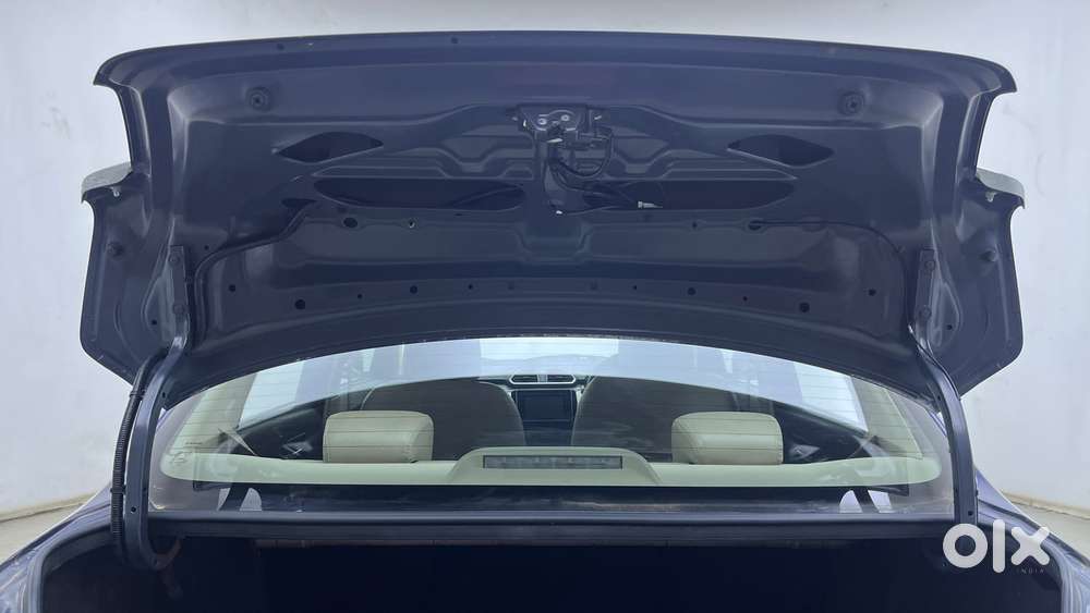 Maruti Suzuki Dzire Zxi Ags, 2021, Petrol