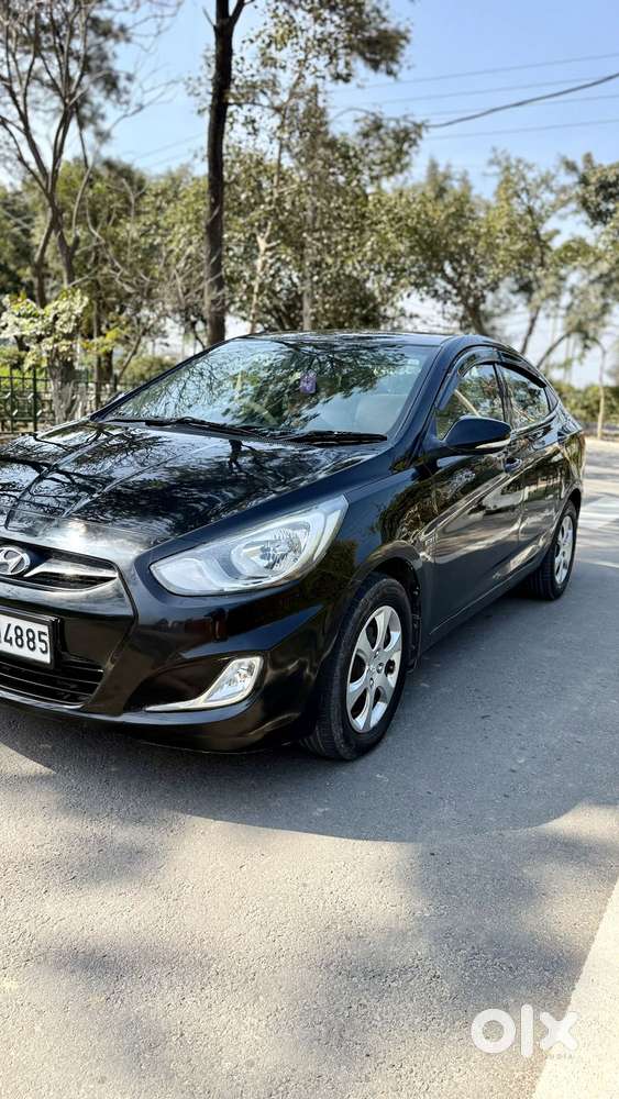 Hyundai Fluidic Verna