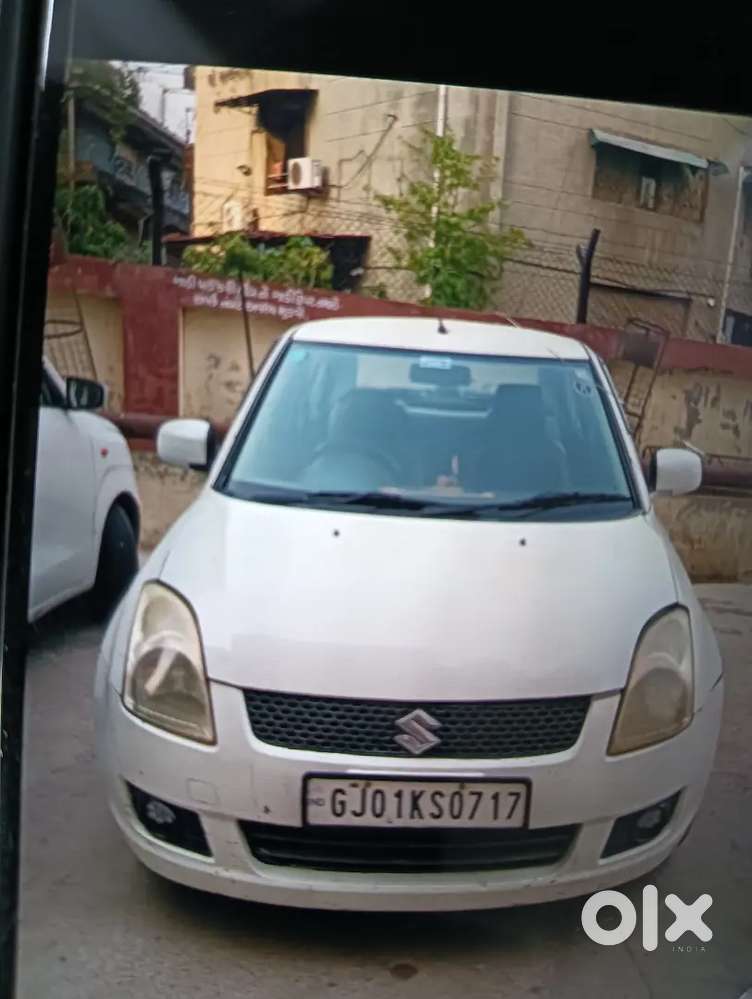 Maruti Suzuki Swift Dzire 2012