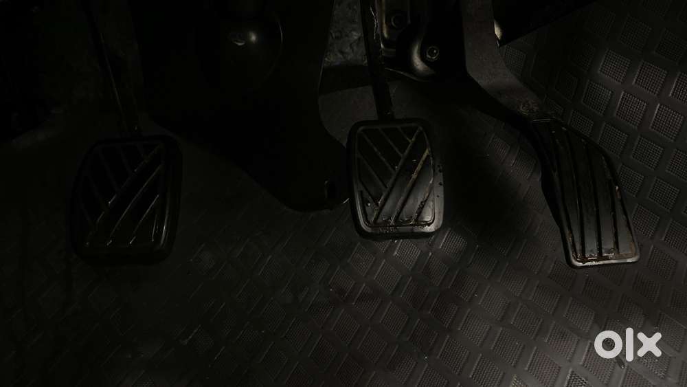 Maruti Suzuki Swift 2011-2014 Vxi, 2013, Petrol