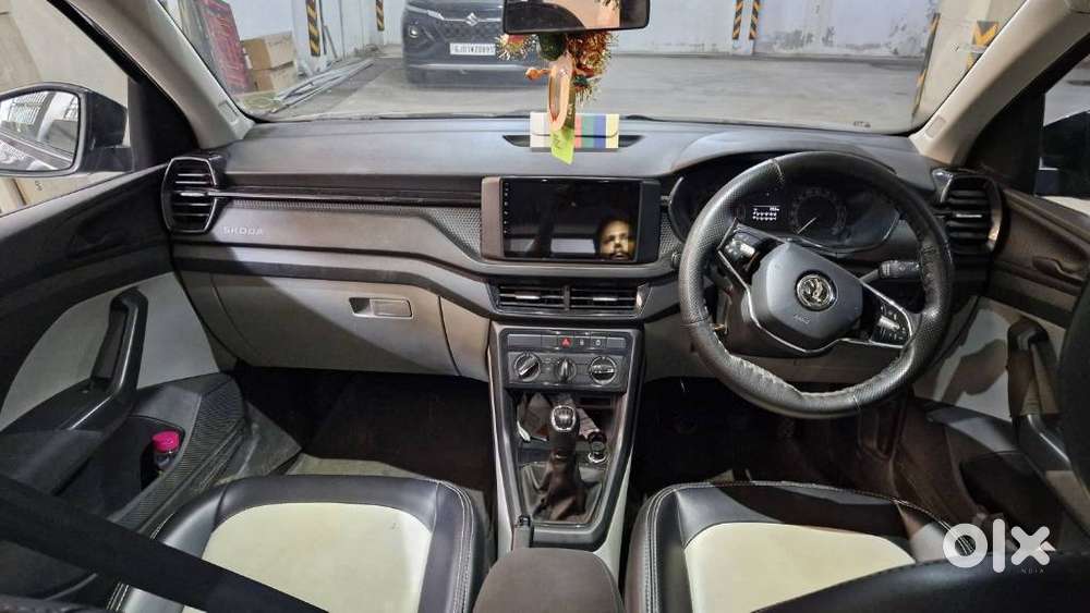 Skoda Kushaq 1.0 Tsi Active, 2022, Petrol
