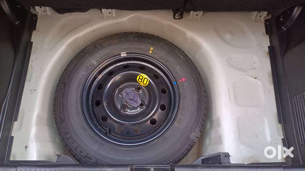 Maruti Suzuki Swift 2023 Petrol Well Maintained