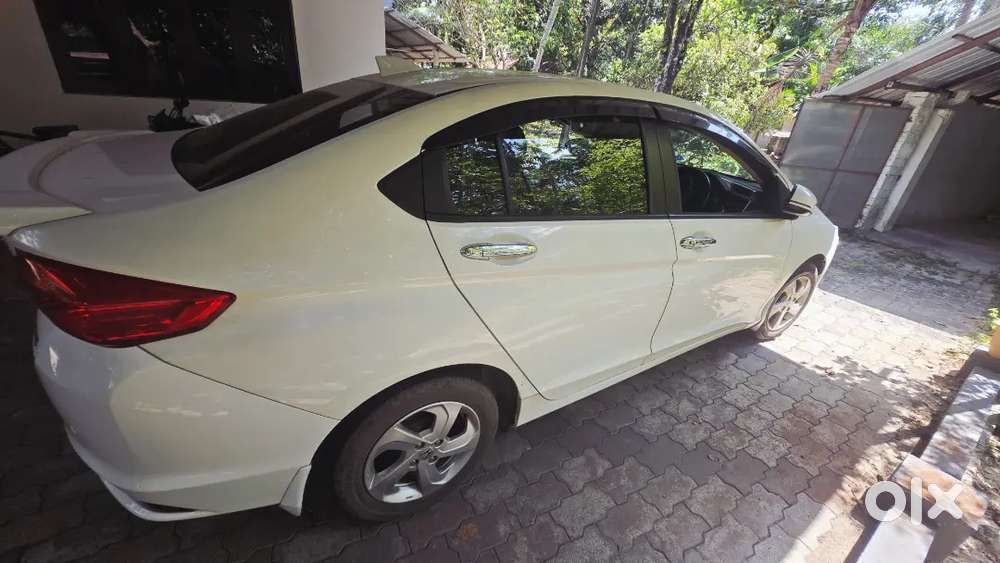 Honda City 2015 Petrol Full Option- Very Well Maintained- Vxo
