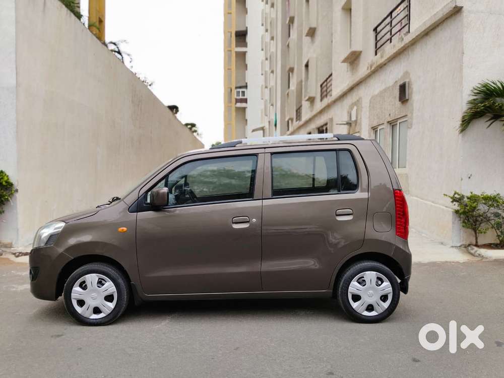 Maruti Suzuki Wagon R 1.0 Vxi (o), 2017, Petrol